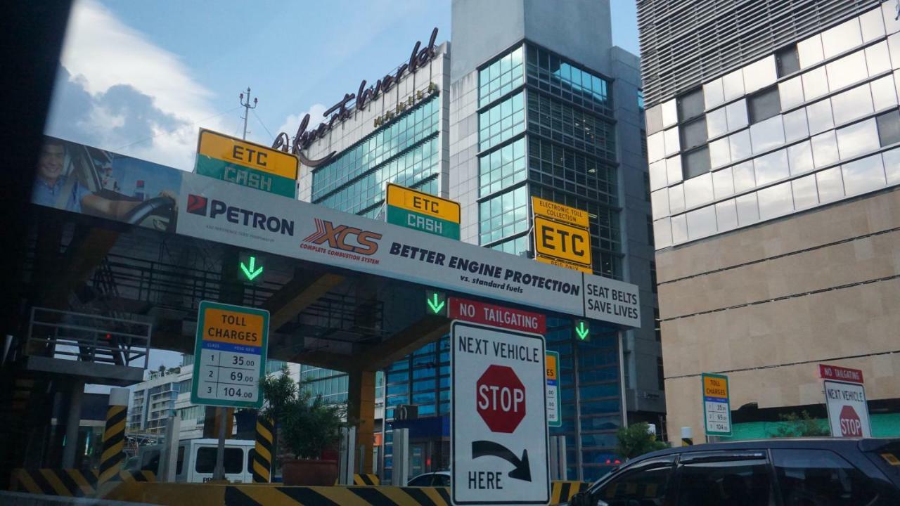 Palm Tree Condos Across Naia3 By Beth Manila Exterior foto